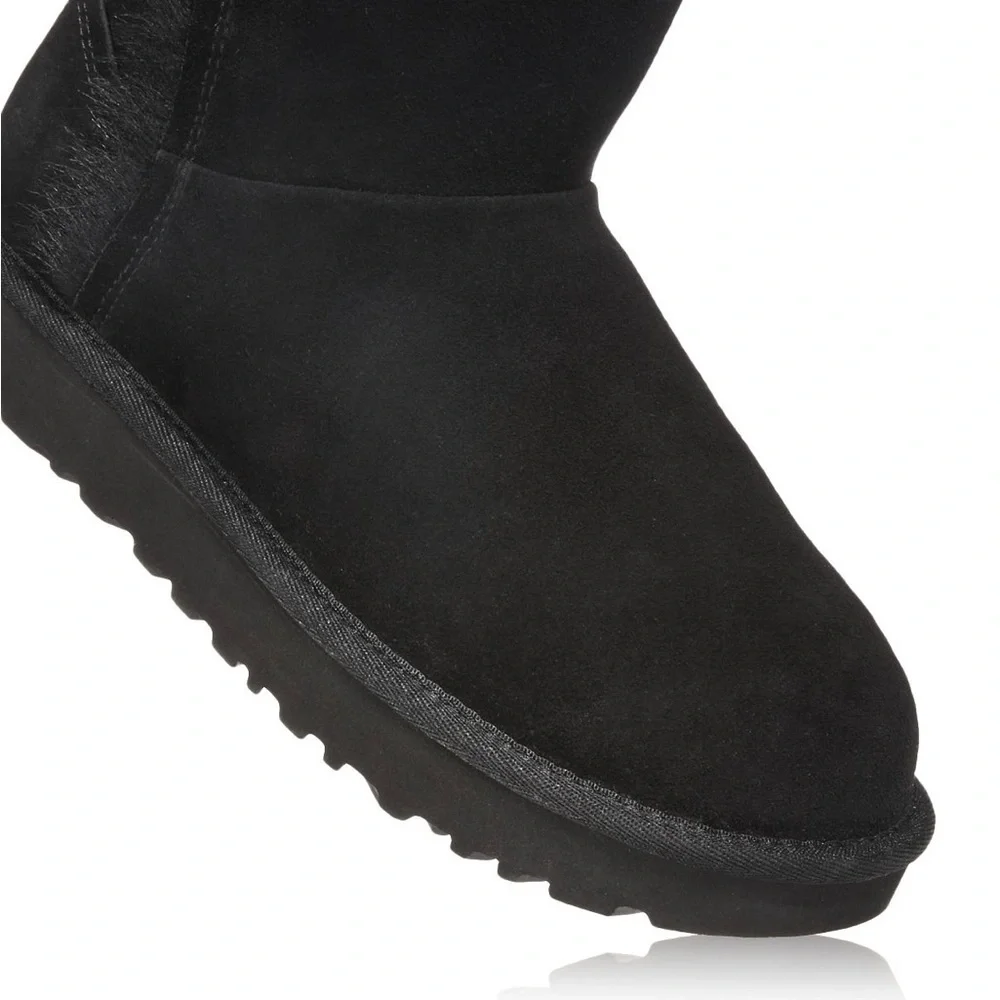 NIB UGG Women’s 1103746 Classic High-Low Short Boots